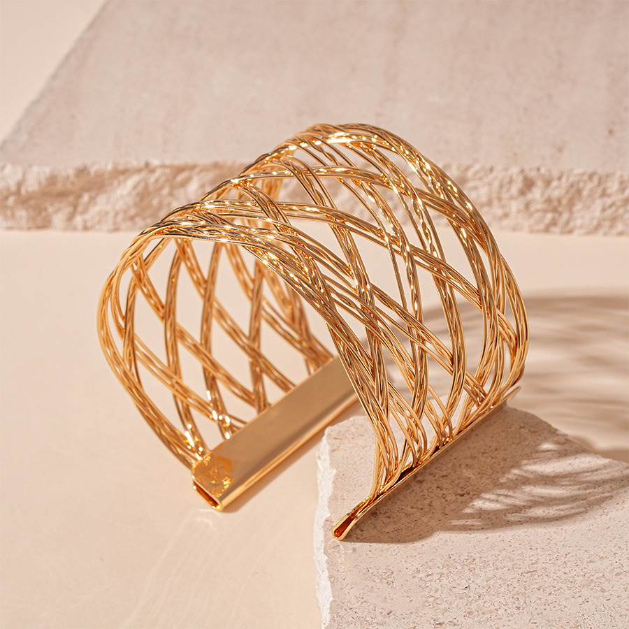 Pulsera de apertura geométrica irregular metálica europea y americana, personalidad exagerada, temperamento de nicho simple, joyería de alta gama femenina