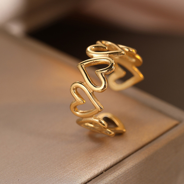 Retro fashionable ring stainless steel heart shaped