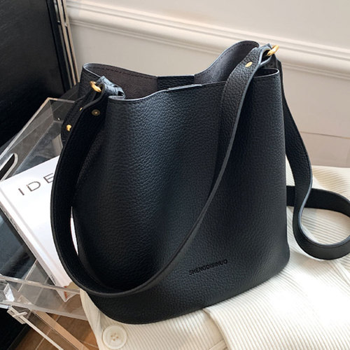 Temperament and fashionable hand-carrying versatile spring and summer women's bag  new trendy Internet celebrity simple one-shoulder niche foreign style bucket bag