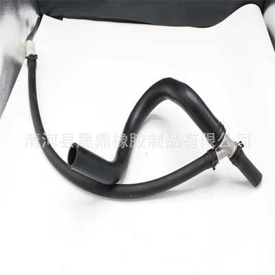 Suitable for Chevrolet GMC Cadillac car water pipe three-way pipe 15834773 15792822 (automobile water pipe)