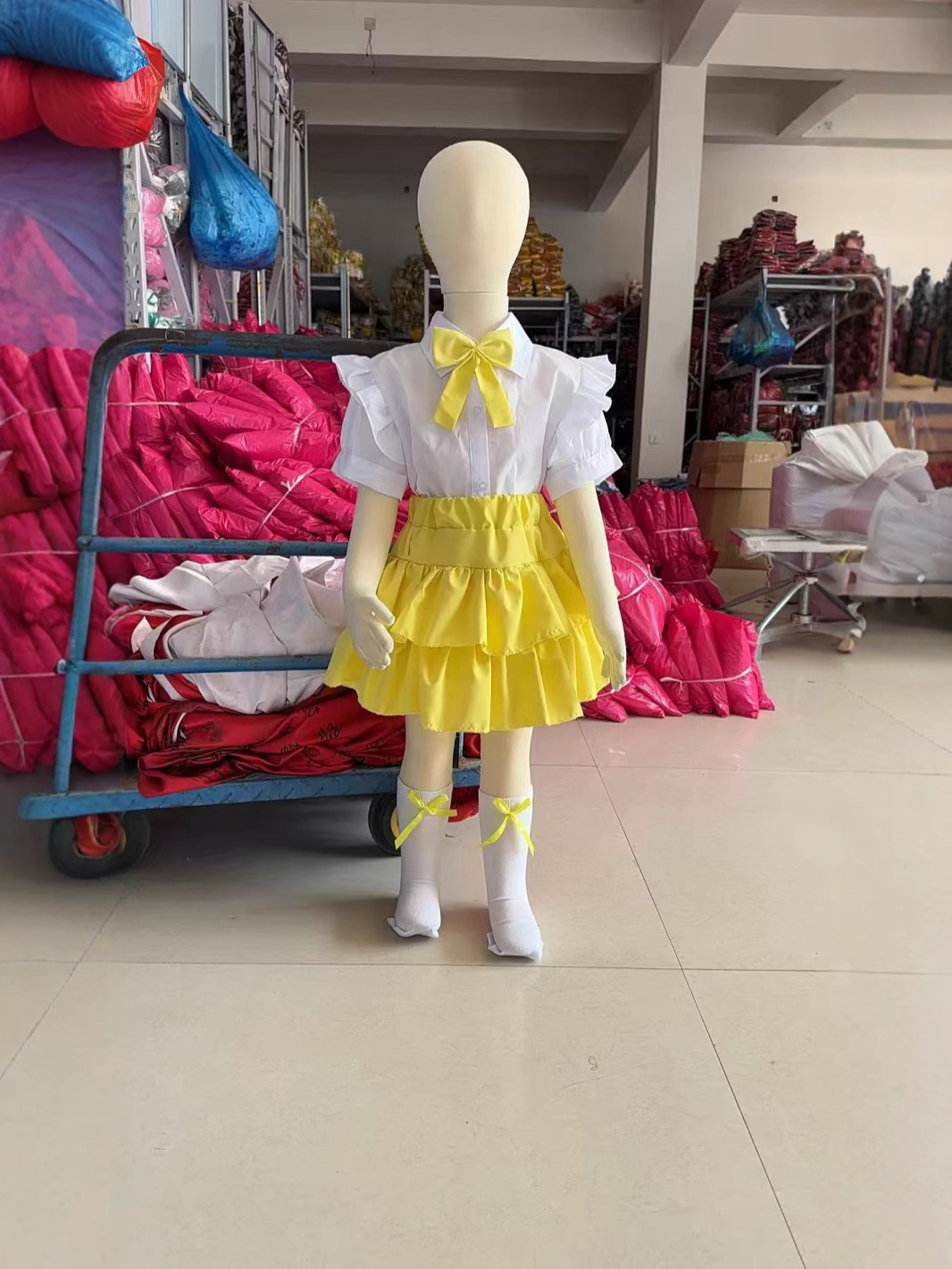 Children's suit for early age