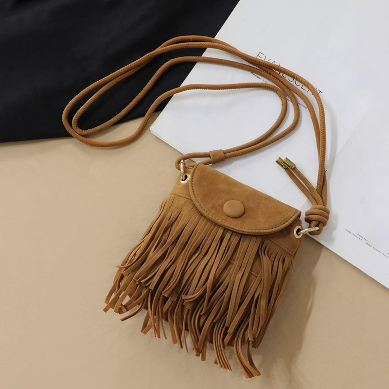 Tassel Bag Brown Retro Western Cowboy Bag Niche Ethnic Style Bohemian Crossbody Bag Women's Trendy Travel Tassel Bag Brown Retro Western Cowboy Bag Niche Ethnic Style Bohemian Crossbody Bag Women's Trendy Travel