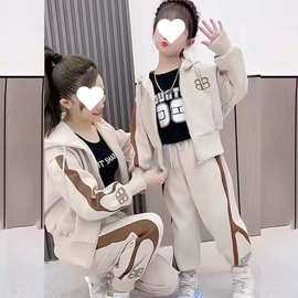 女童秋冬新款连帽开衫长裤两件套2023中大童时髦拼接外套长裤套装