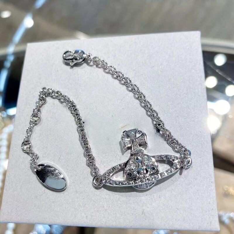 West Queen Mother Bracelet Classic Rivet Saturn Bracelet Vivienne Diamond Bracelet Punk Godmother Vintage Jewelry In Stock