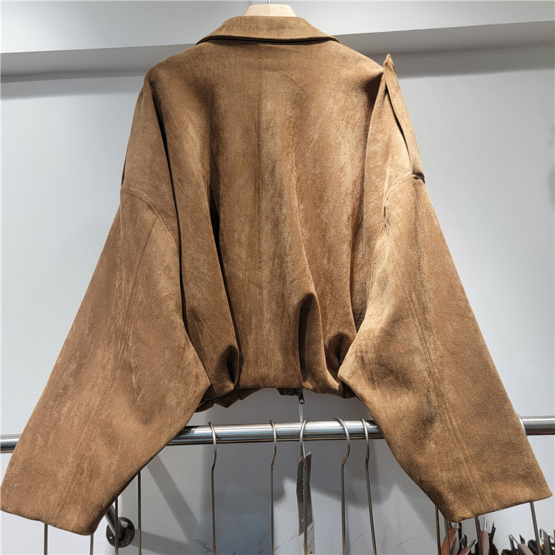 Chaqueta Corta de Gamuza con Cuello Polo, Cremallera y Manga Larga