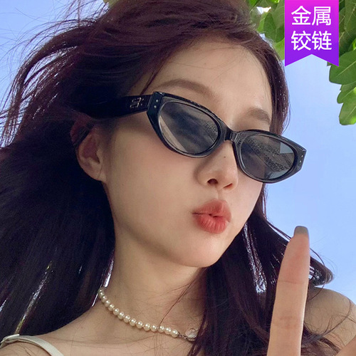 Rice nail irregular cat-eye sunglasses  new Korean version retro sunglasses for women with small faces, fashionable and high-end street photography