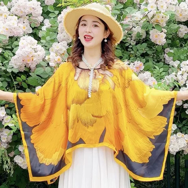 [Wei Yi] summer sunscreen shawl women 110*110cm pullover large square shawl foreign-style satin pullover