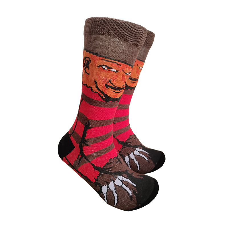 Calcetines de moda de dibujos animados de suministro de punto transfronterizo su Yu esponja bebé película hombres y mujeres calcetines de media pantorrilla