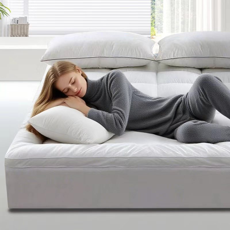 Colchón suave engrosado de fibra de bambú Almohadilla de cama suave Almohadilla cubierta protectora Clip protector de algodón