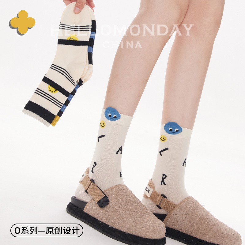 85223 Zhuji socks spring and autumn women's mid-calf length socks cartoon smiley striped color matching sports socks trendy summer cotton socks