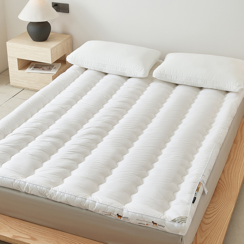 100% Cotton Dust-Proof, Urine-Proof, and Dirt-Resistant Cashmere Mattress Pad, Soft, Skin-Friendly, Fluffy, Non-Deformable, Washable, Hotel Mattress Pad 100% Cotton Dust-Proof, Urine-Proof, and Dirt-Resistant Cashmere Mattress Pad, Soft, Skin-Friendly, Fluffy, Non-Deformable, Washable, Hotel Mattress Pad