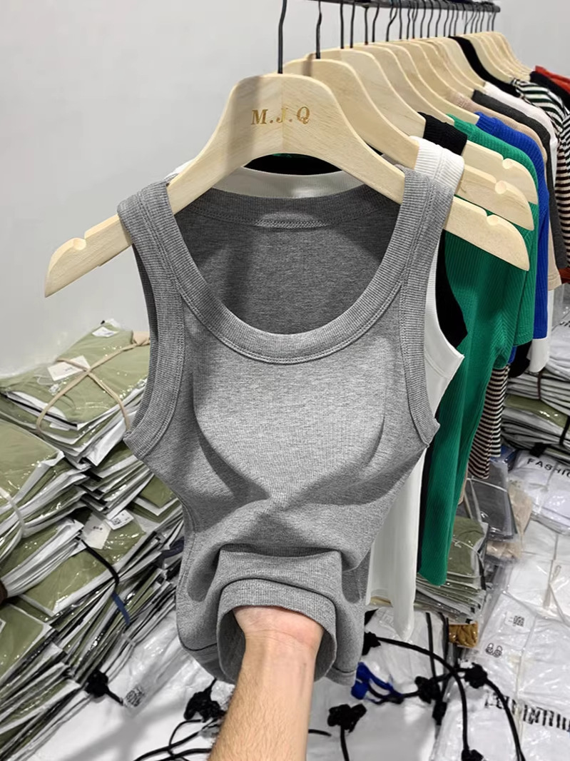 Hot Girl Slim-Fit Ribbed Camisole for Spring and Summer, Thin Wide-Strap Sleeveless Top for Women, Suitable for Layering or Wearing Alone