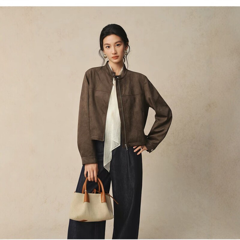 Shifanli Original 2026 Autumn Retro Dark Brown Suede Short Jacket for Women with Stand Collar, Loose Fit, Versatile Top Shifanli Original 2026 Autumn Retro Dark Brown Suede Short Jacket for Women with Stand Collar, Loose Fit, Versatile Top