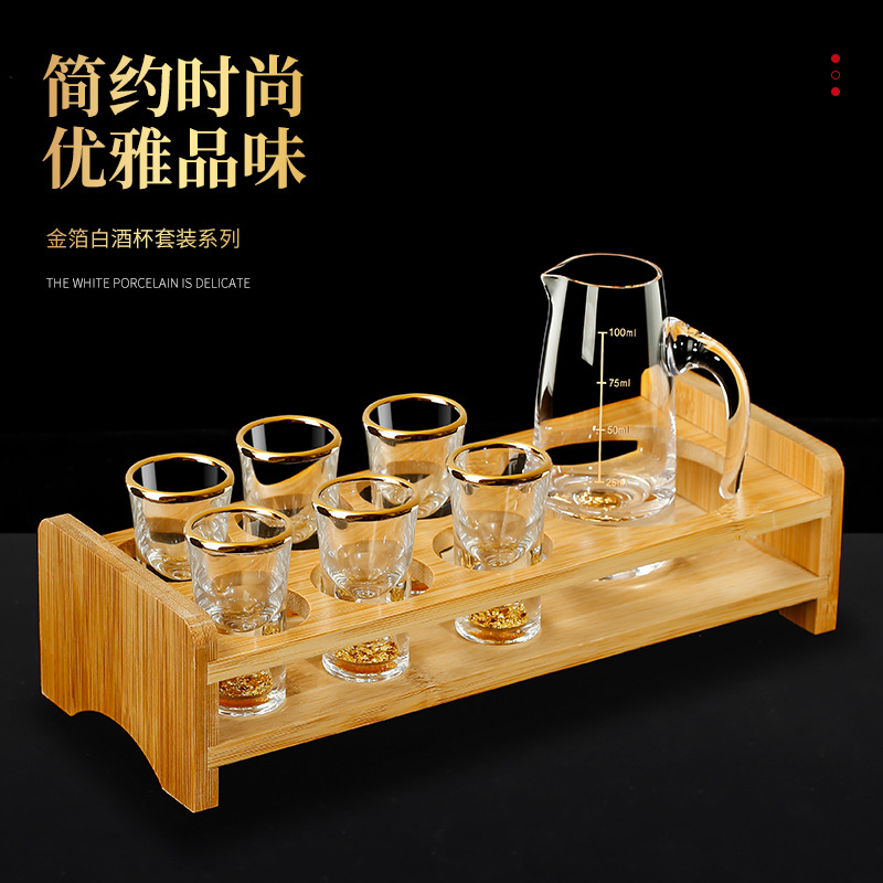 Conjunto de tazas de vino domésticas de alta calidad china de vidrio de cristal de lámina de oro con tazas de vino de licor de una copa