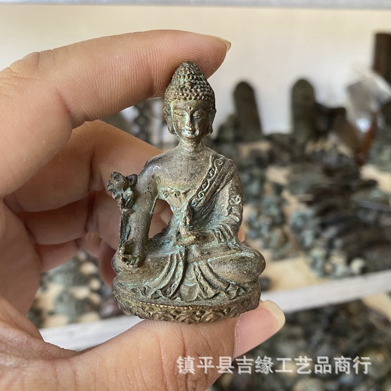 仿古古玩药师佛紫铜色做旧铜器居家摆件密宗佛收藏工艺品小佛像