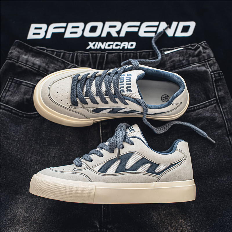 2025 nuevos zapatos blancos de estilo retro, zapatos de todo fósforo, zapatos casuales de tiro callejero de estilo ins para hombres, zapatos de estudiante de moda, zapatos de hombre