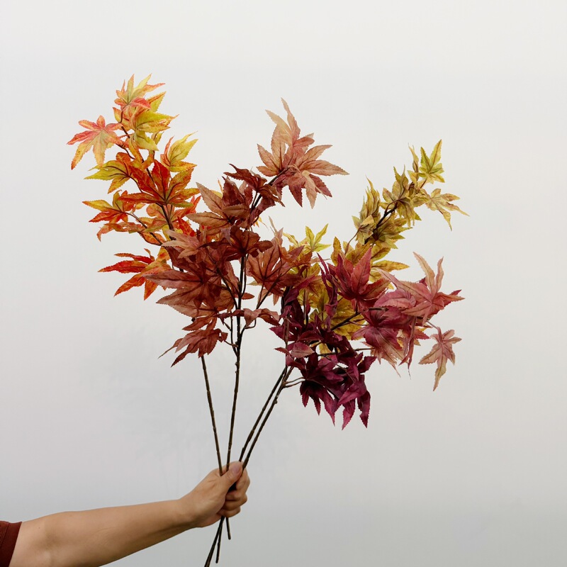 Cross-border autumn-themed artificial maple branches, vintage chicken-foot maple leaves, rustic-style soft furnishings for floral arrangements, decorative artificial leaves