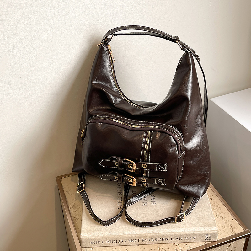 Nuevo bolso de mujer relajado retro estilo universitario bolso de hombro cinturón de botón de aguja decoración bolso de brazo de locomotora