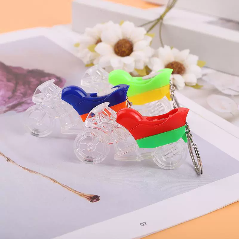 СВЕТОДИОДНЫЙ брелок легкий пластиковый брелок свет мотоцикл Вспышка брелок свет оптом практичный подарок Юань