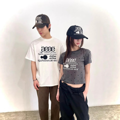 韓国の人気ブランドロゴプリント水玉柄半袖Tシャツ、万能でゆったりとしたトップス、カップル向けカジュアルウェア