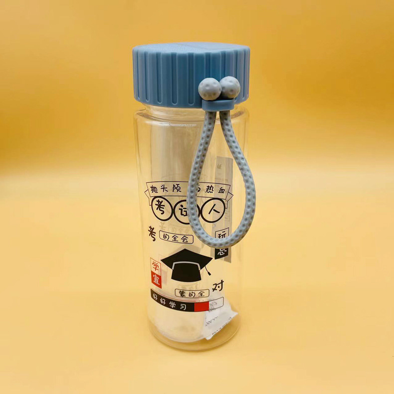 Futong taza de plástico para el hogar taza de agua para estudiantes taza de mano femenina taza de té lindo de dibujos animados de Corea taza de beber al por mayor