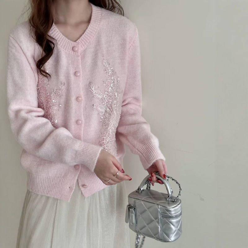2026 Autumn New Style: Intricately Beaded and Sequined Knit Cardigan with a Sweet and Gentle Design, Trendy Women's Sweater Coat 2026 Autumn New Style: Intricately Beaded and Sequined Knit Cardigan with a Sweet and Gentle Design, Trendy Women's Sweater Coat