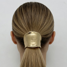 �ձ��Ͻ��^��Ʒ���X���Rβ�l�A�߼���Ů�l���䵭�L�l�h���԰l�