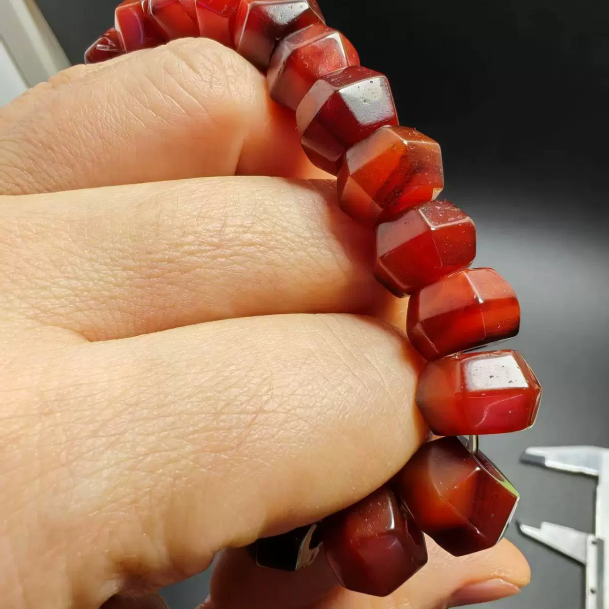 古玩老型珠玛瑙珠子手链DIY串珠飞碟六棱天然散珠老皮壳大孔道