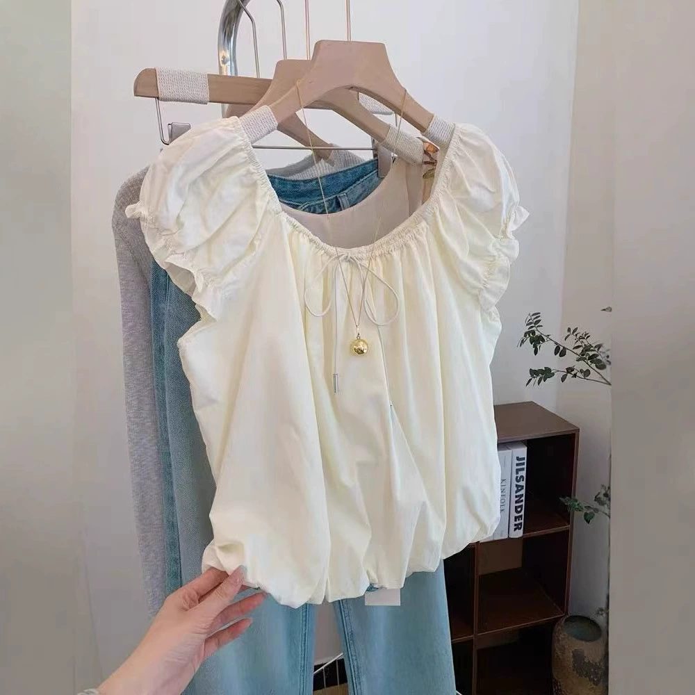 Женская рубашка с квадратным вырезом и короткими рукавами во французском стиле, дизайнерский топ с цветочным принтом, новая летняя кукольная блузка 2025 года.