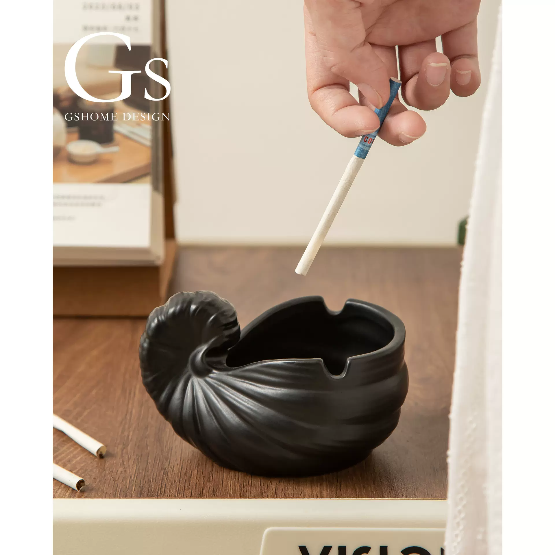 定制海螺陶瓷烟灰缸封闭式高级感防飞灰创意家用办公室茶桌摆件