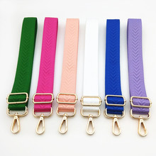 �羳Ů������ʱ�м�ͷ���������������б�洿ɫ�����滻��������