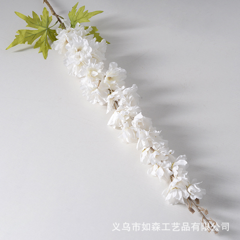 Big flying swallow white