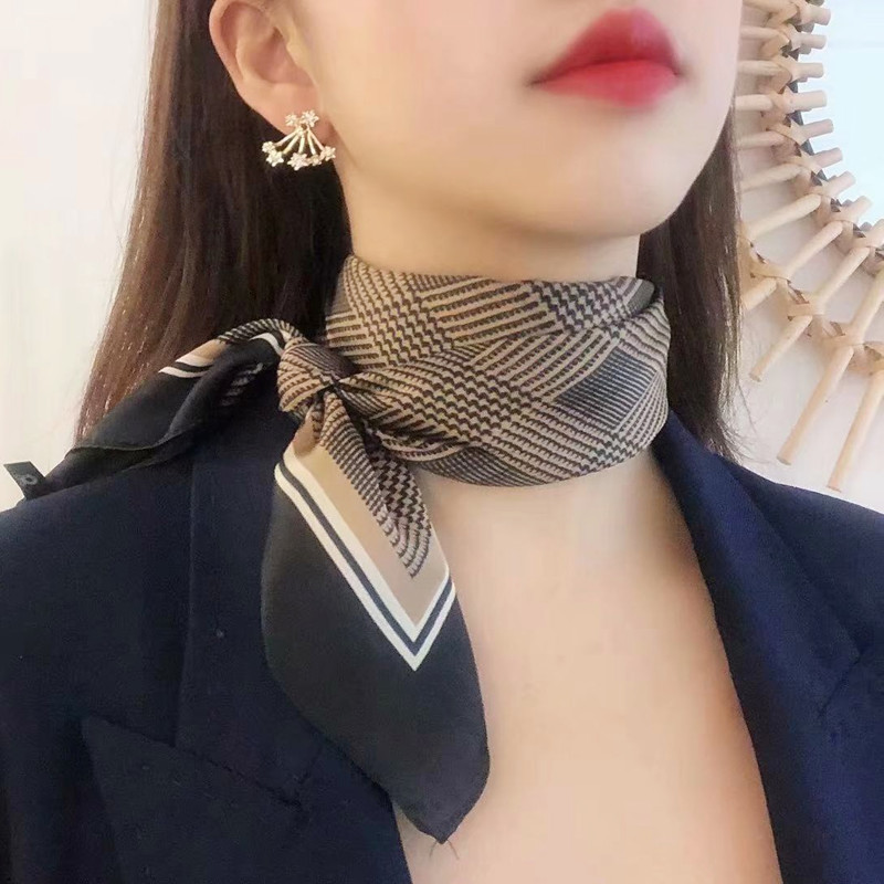 智贝主图_0复古千鸟格小方巾女薄丝巾春秋冬季新款围脖韩国装