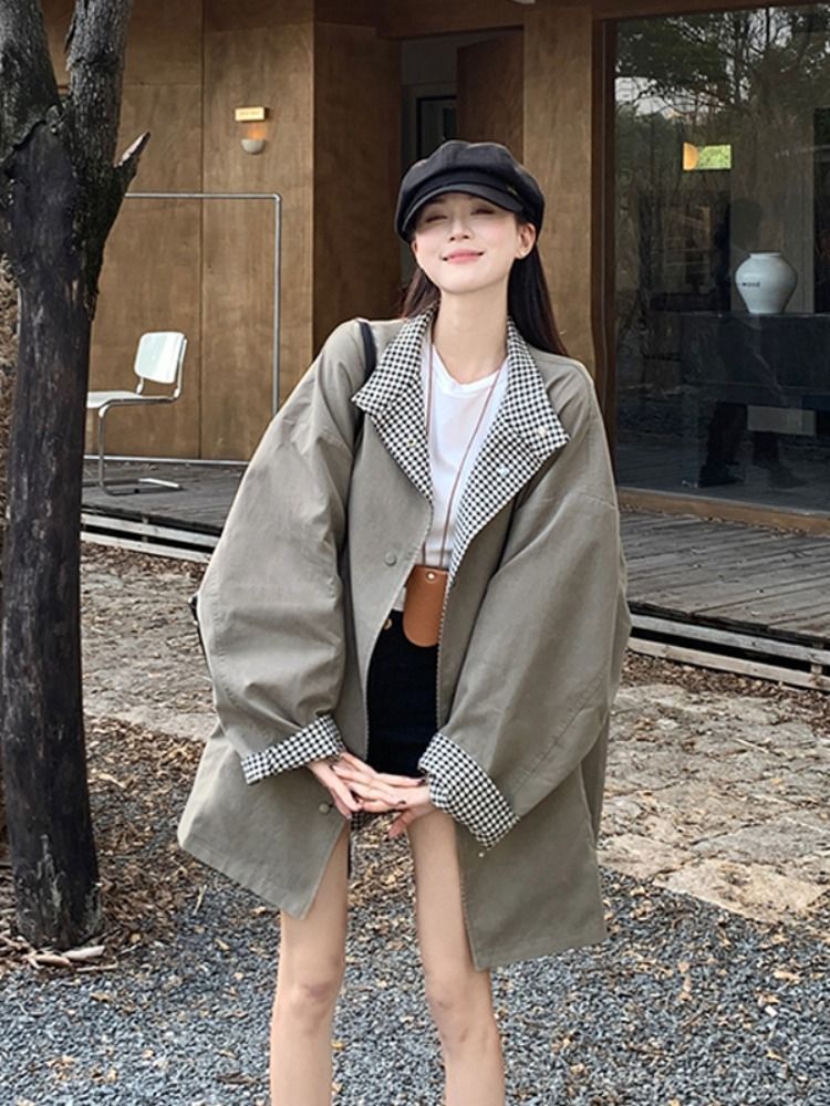 A large-sized Korean-style fashionable checked two-sided trench coat for women, a new mid-length casual stand-up collar top for women from spring and autumn