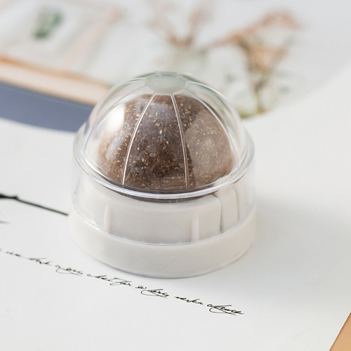 New catnip ball, cat licking and rotating ball, cat candy, teeth grinding and teeth cleaning, cat chewing toy manufacturer wholesale