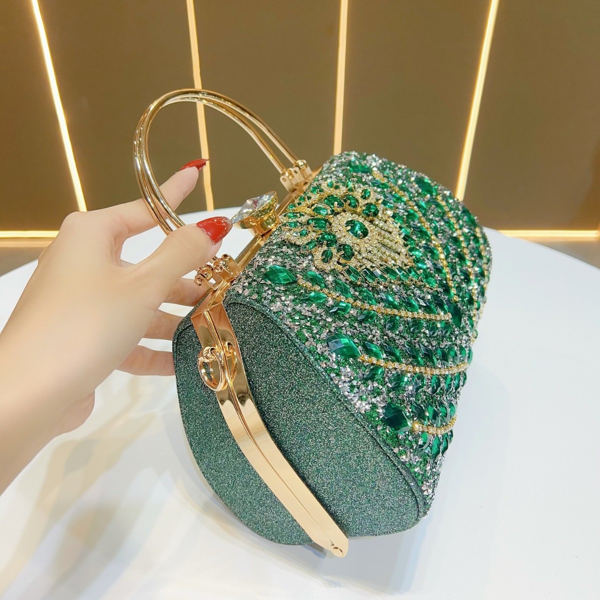 Nuova borsa da donna transfrontaliera, borsa a mano, borsa Qipao, borsa da donna di grande capacità, sensazione di alta qualità, borsa da banchetto leggera e di lusso_voghion.com