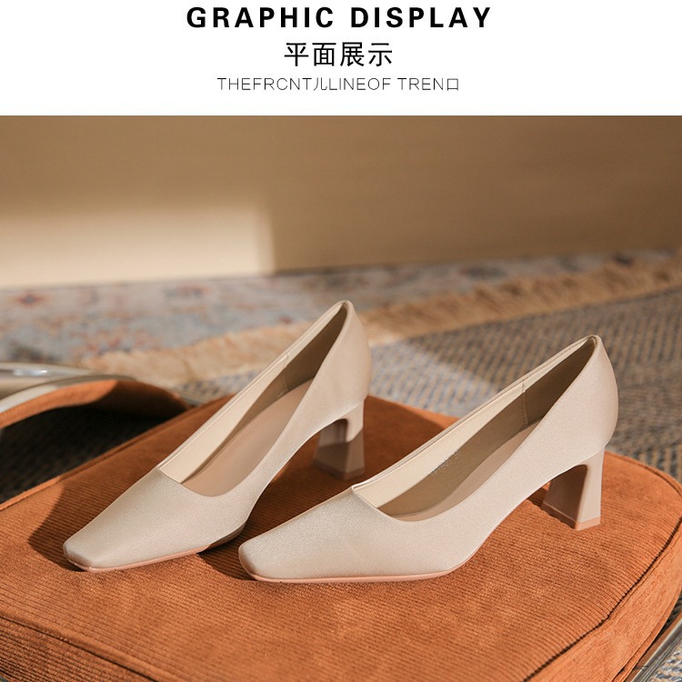 7605经典绸缎料方头粗跟高跟女式单鞋时尚婚鞋新娘鞋矮跟舒适女鞋