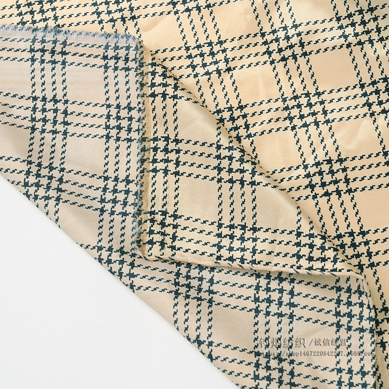 Tela impresa a cuadrícula de seda en stock vestido bufandas de seda joyas de toque de cabeza seda brillante tela de seda a rejilla