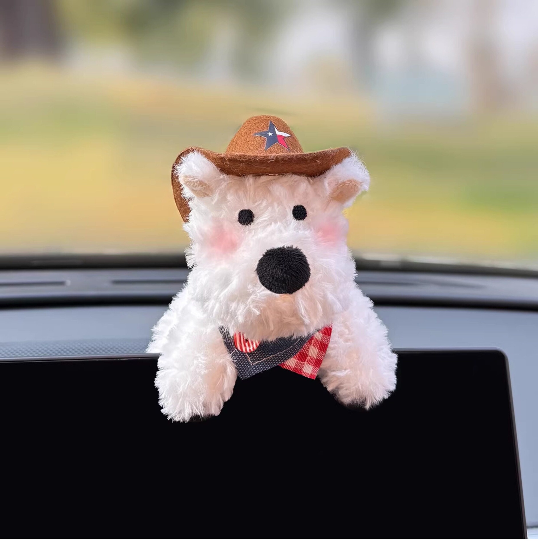Car-Mounted West Highland Terrier Figurine, Cute Plush Toy for Car Dashboard Display Screen Decoration, Car Interior Accessory