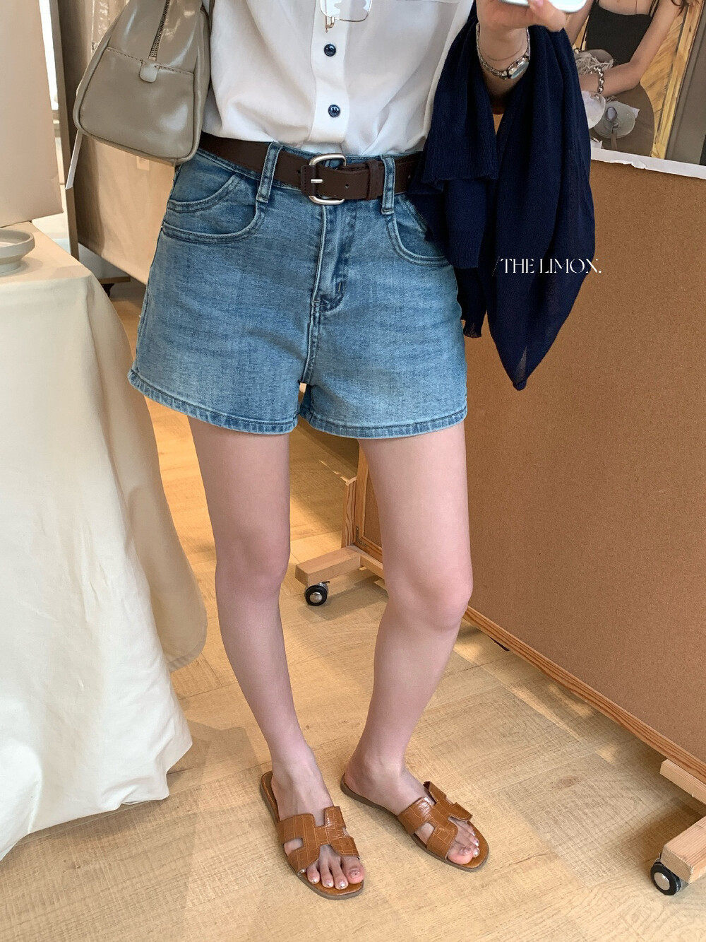 Quần short jean nữ lưng cao thiết kế hai túi phong cách trẻ trung — màu đen, Cao bồi xanh, trắng ngà, Xanh lá cây nhạtcolor chi tiết 19