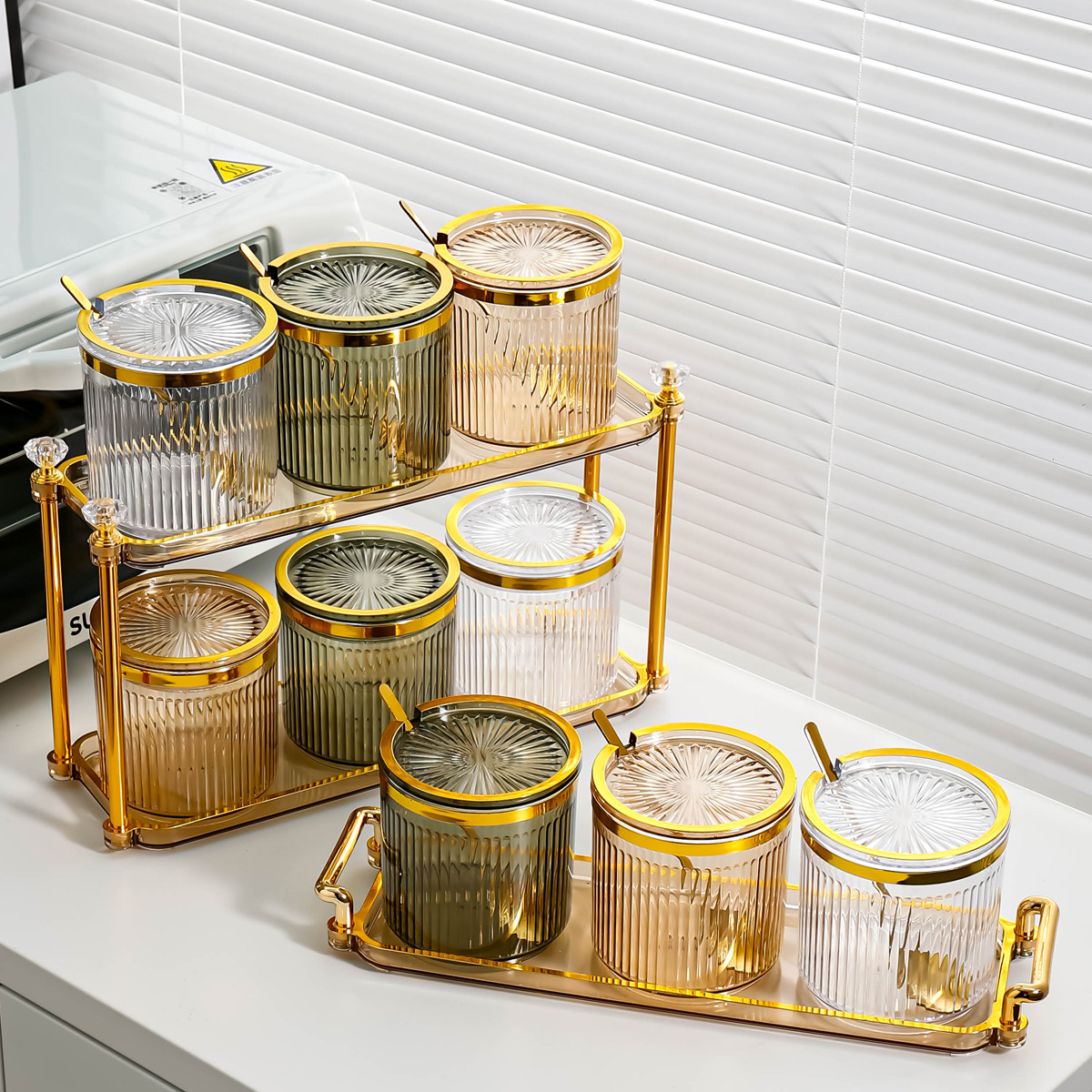 De alta apariencia condimento tarro cocina hogar creativo condimento traje combinación nueva sal MSG caja de almacenamiento de especias Luz de lujo