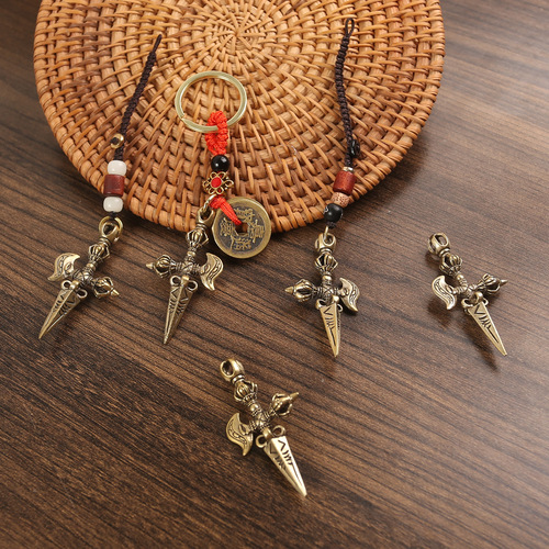 Pure brass tantric crescent ax vajra keychain pendant pendant accessories magic brass retro small pendant