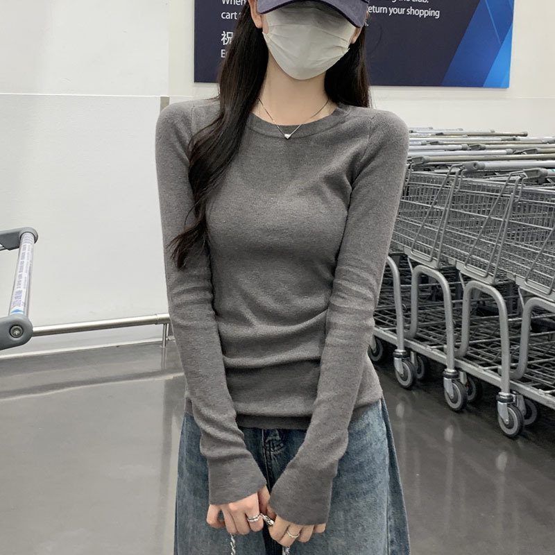 Basic Pure Cotton Gray Base Shirt for Women, Suitable for Wearing Inside or Outside in Autumn and Winter, Regular Shoulder Fit, Slim Long-Sleeve T-Shirt Top for Spring Basic Pure Cotton Gray Base Shirt for Women, Suitable for Wearing Inside or Outside in Autumn and Winter, Regular Shoulder Fit, Slim Long-Sleeve T-Shirt Top for Spring