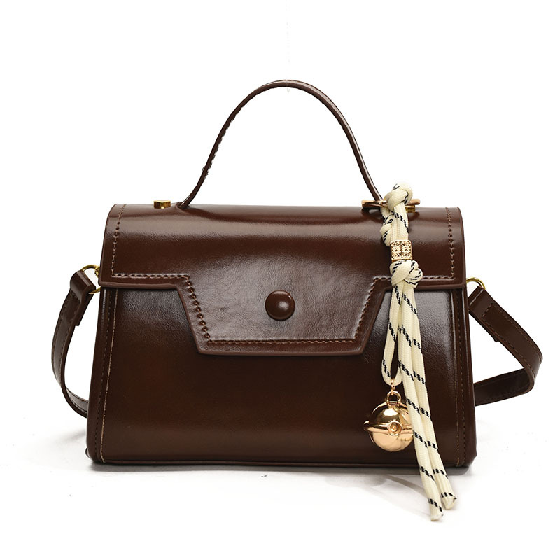 Simple retro bolso de mano para mujeres 2025 nuevo estilo de moda ocio bolso de hombro de tendencia explosiva nicho mochila