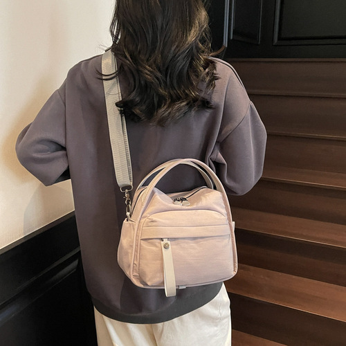 Women's Fashion 2025 Minimalist Lightweight Casual Bag Small Niche Rayying Shoulder Bag Crossbody tote bag