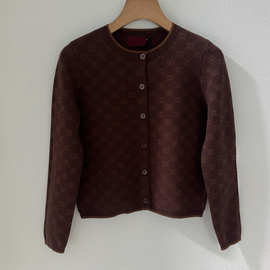 25早秋新款字母提花休闲百搭修身显瘦气质复古风圆领针织开衫女