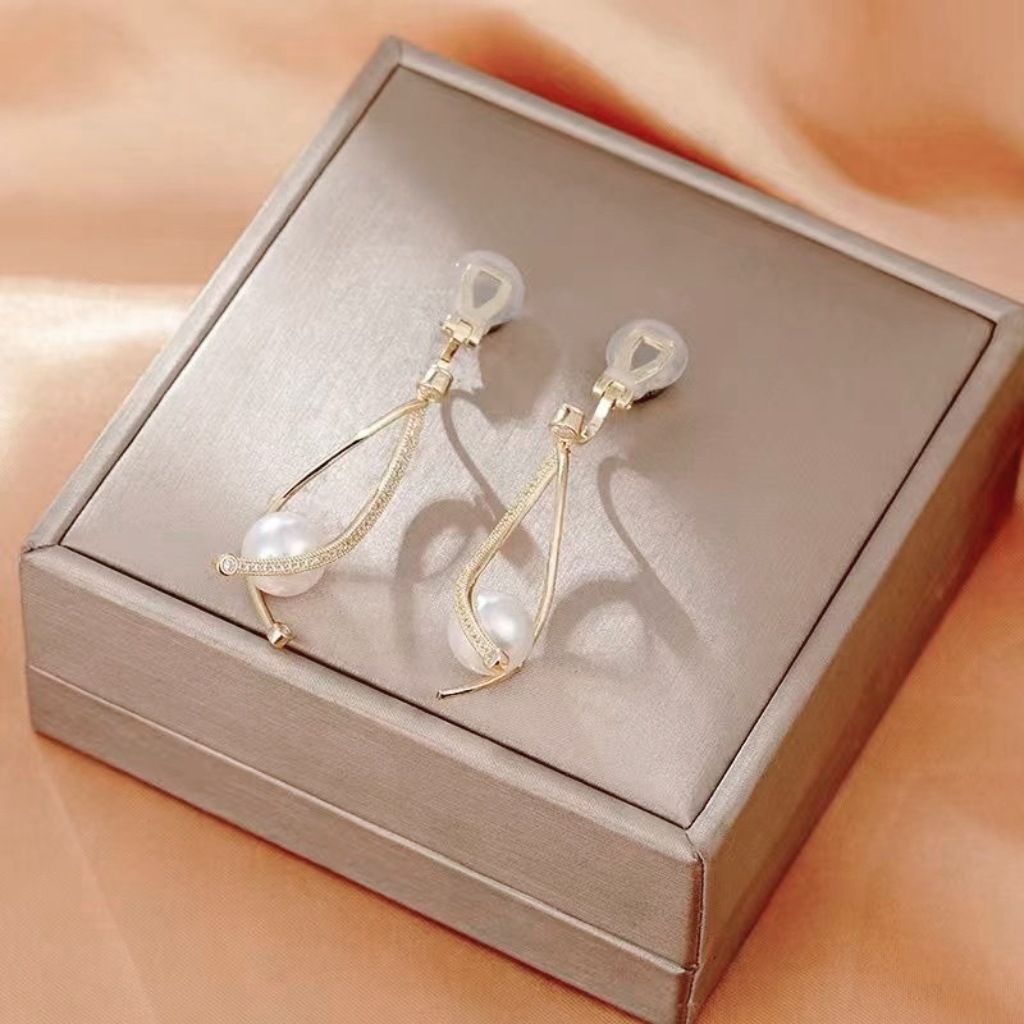 Y Earrings Women's Super Flash Cross Earrings Face Skinny Elegant Pearl Earrings High-end Sense Personalized All-match Earrings