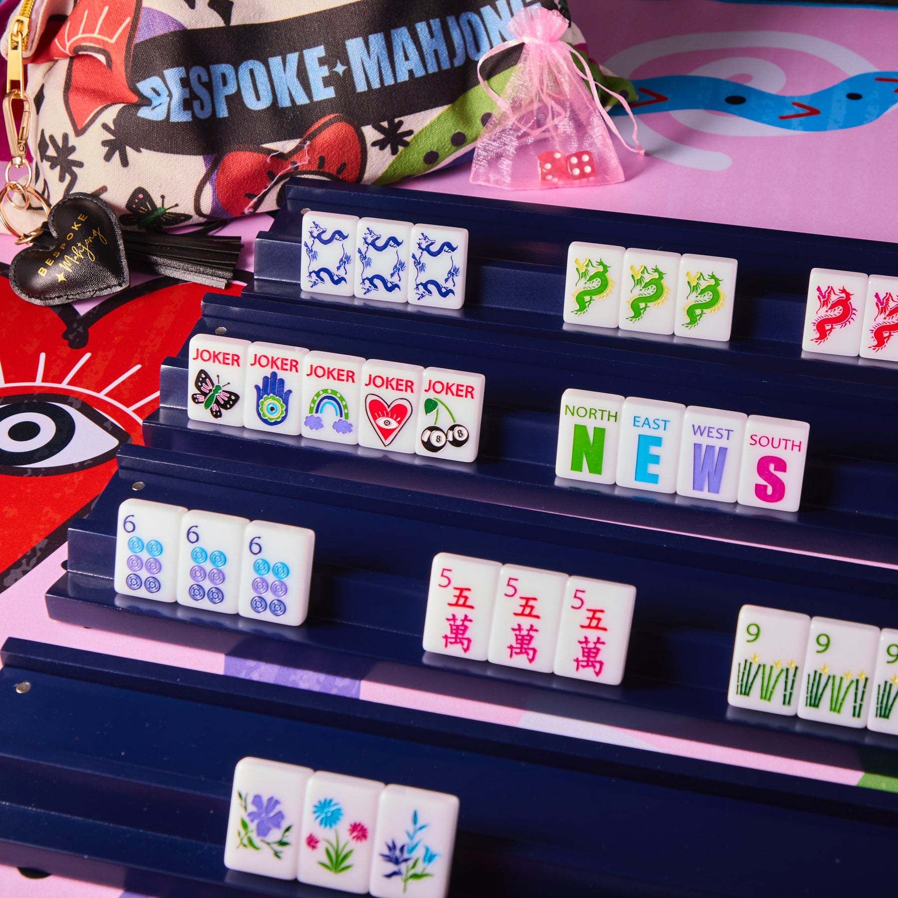 Insect-Themed Mahjong Set for Home Gatherings, Leisure Card Games, Complete Entertainment Set, Hand-Played Mahjong Tiles