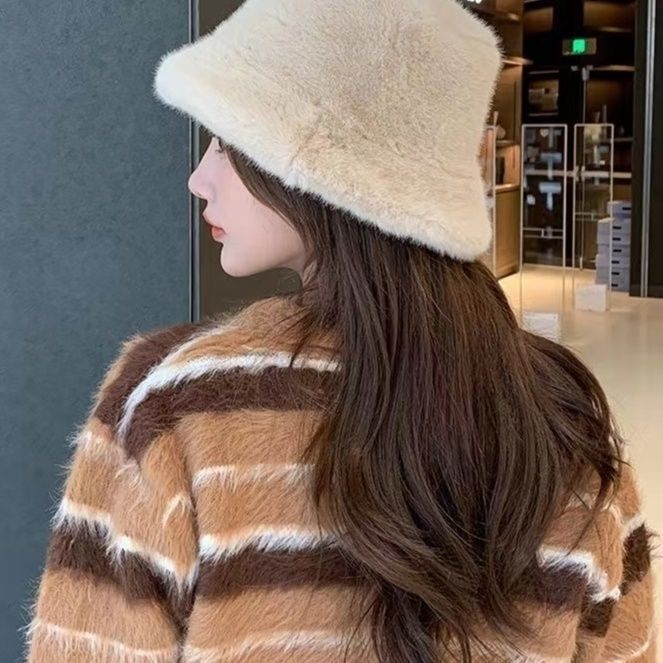 Sombrero de lana para mujeres otoño invierno frío blanco sombrero caliente sombrero noreste sombrero de cuenca sombrero protector de orejas mostrando cara pequeño sombrero de pescador peluche