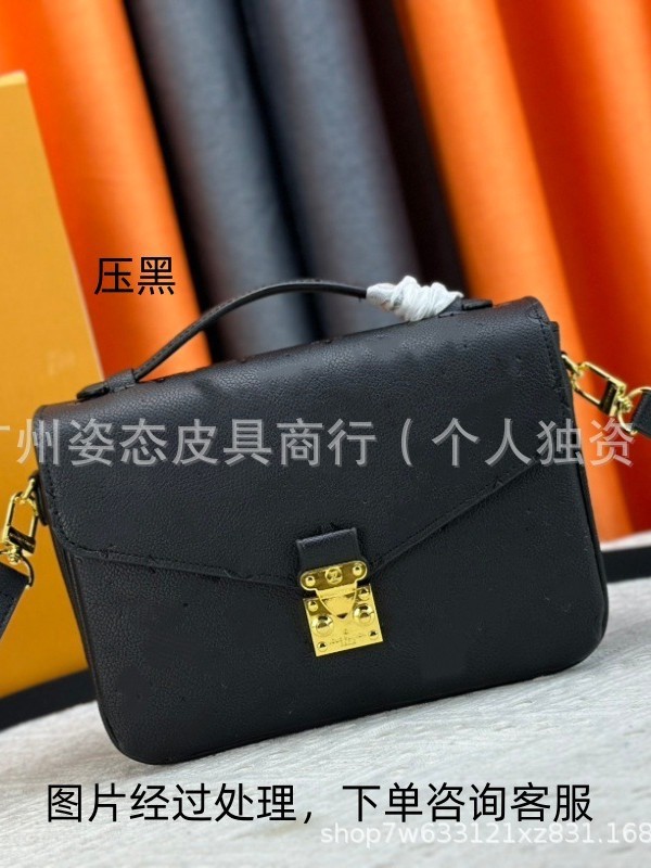 shoulder bag